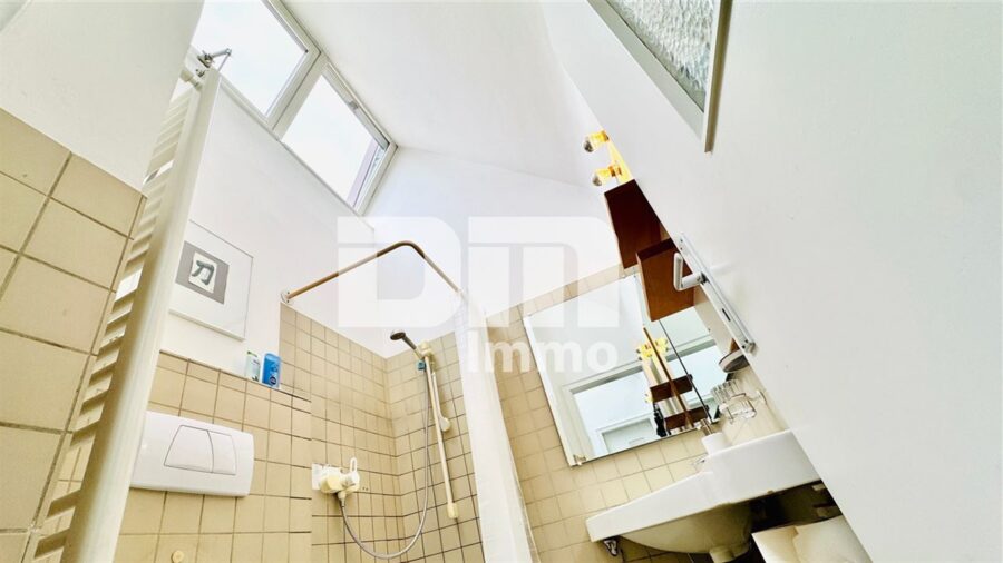 Charmantes altengerechtes Reihenmittelhaus mit idyllischem Garten in begehrter Lage - EG Badezimmer / Dusche
